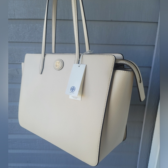 📣✨️RAFFLE!! NWT TORY BURCH RAFFLE! - Picture 11 of 12